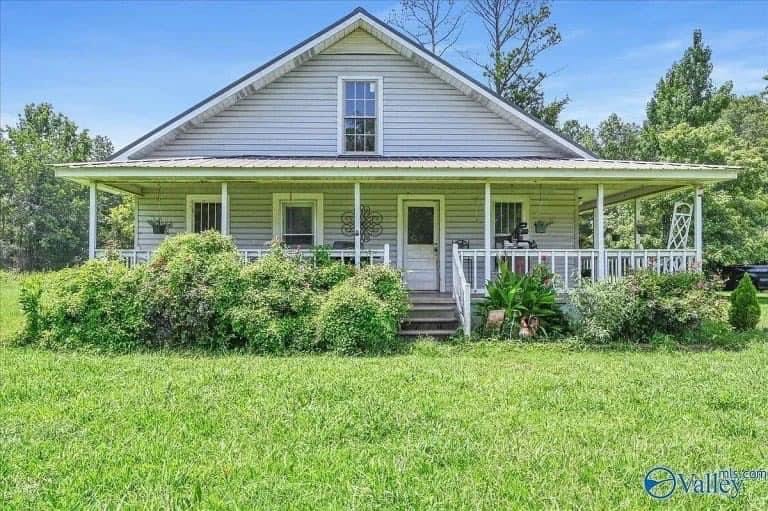 Spacious Farm with Timber, Ponds, and Wildlife in Hartselle, Alabama