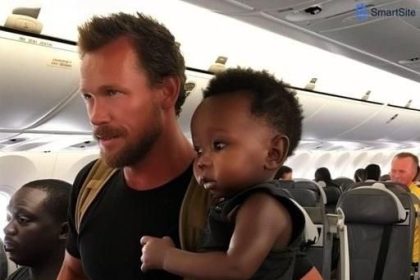 Man Offered to Help Me with My Baby on a Plane — I Was Relieved Until I Saw…