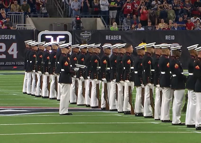 24 Marines line up on the field. What they do NEXT took my breath away — INCREDIBLE