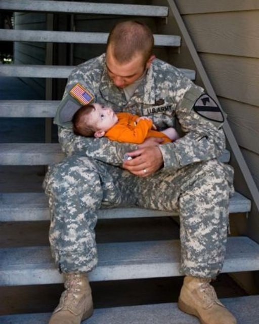 MY HUSBAND MET OUR SON FOR THE FIRST TIME—STILL WEARING HIS UNIFORM 1 Usa People MY HUSBAND MET OUR SON FOR THE FIRST TIME—STILL WEARING HIS UNIFORM