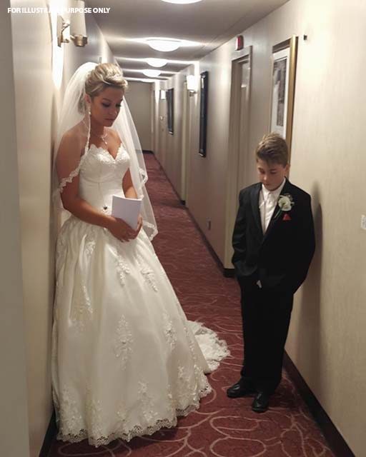 Mon beau-fils m'a pris à part avant le mariage et m'a murmuré : « N'épouse pas mon père » — Ce qu'il m'a donné a tout changé 1 USA People Mon beau-fils m'a pris à part avant le mariage et m'a murmuré : « N'épouse pas mon père » — Ce qu'il m'a donné a tout changé