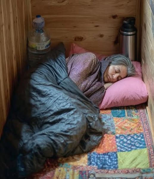 My Sister-In-Law Forced My Mom To Sleep On A Hallway Floor During Our Family Getaway!