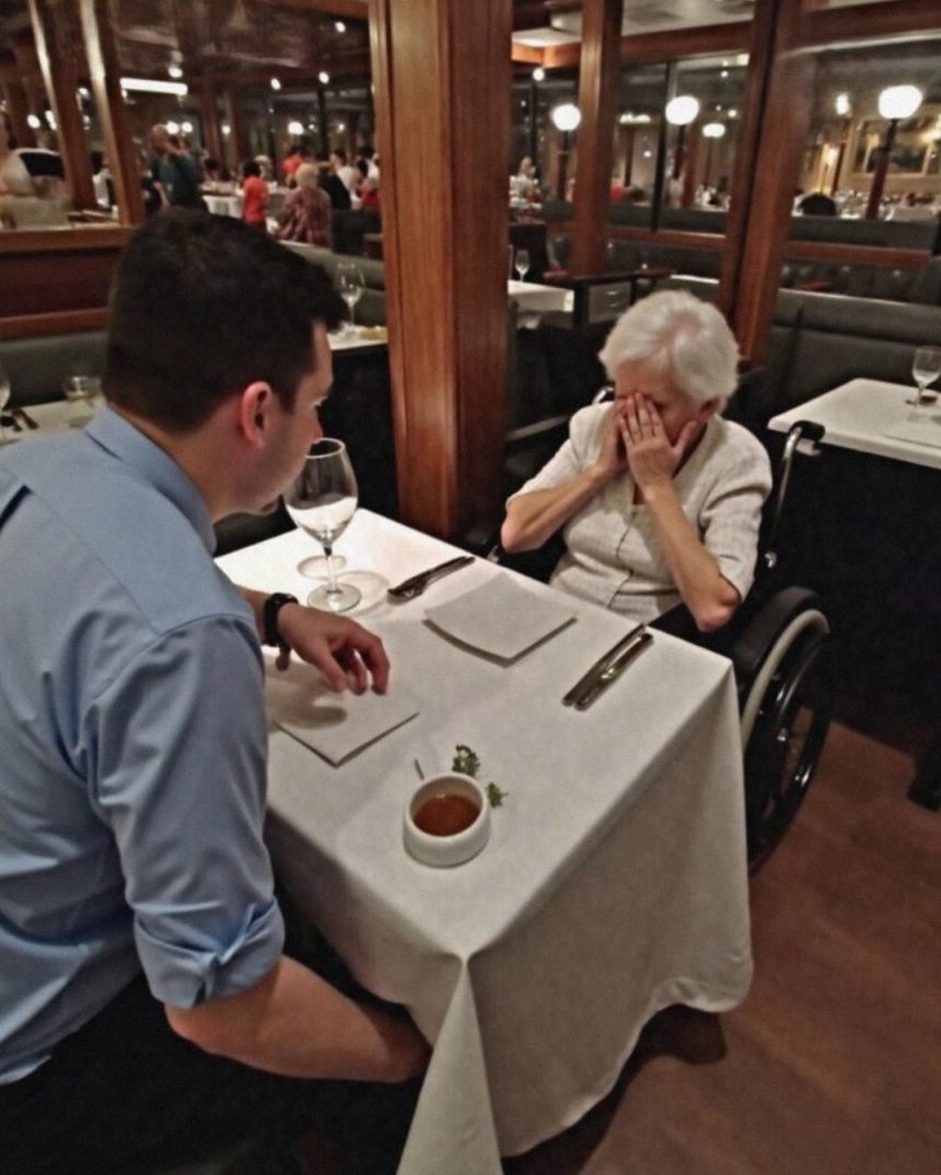 Son Makes Elderly Mother in Wheelchair Cry at Restaurant, Apologizes When Owner Steps In 1 Usa People Son Makes Elderly Mother in Wheelchair Cry at Restaurant, Apologizes When Owner Steps In