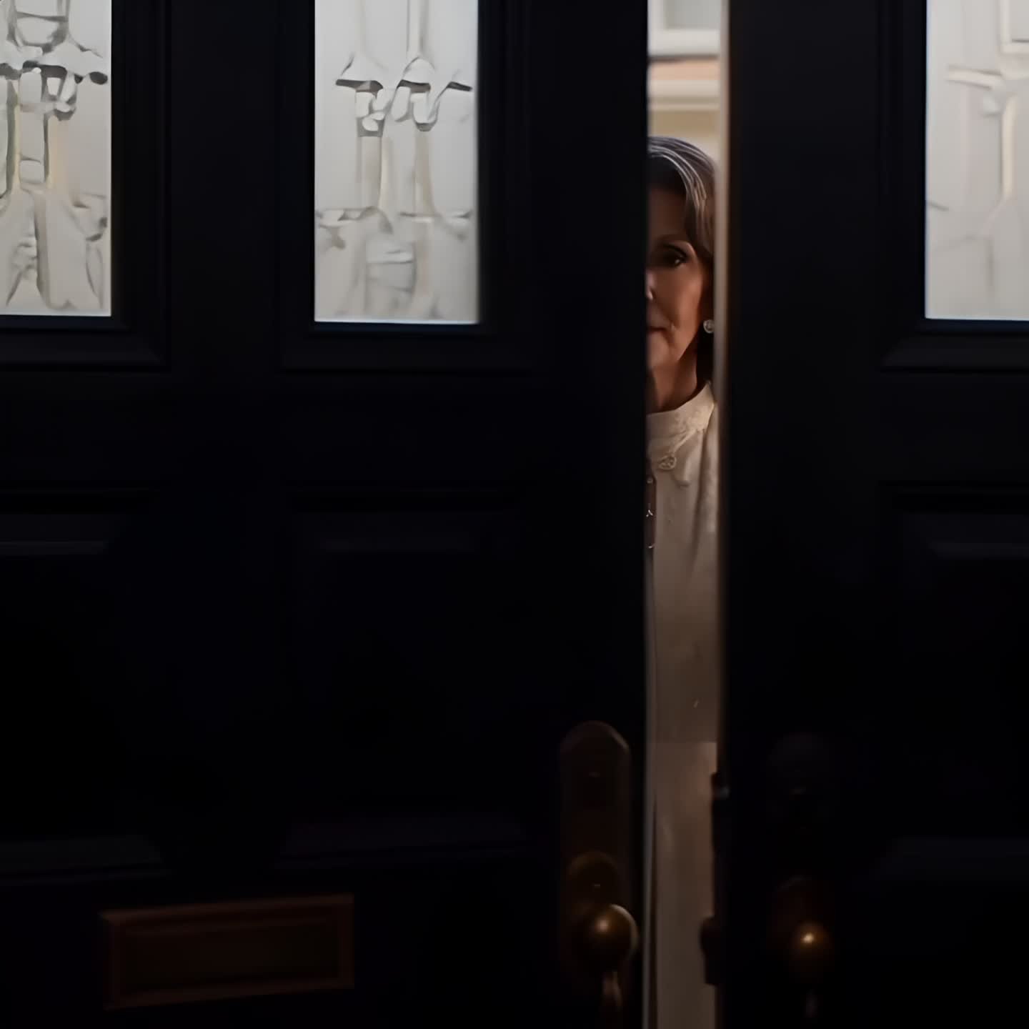 One day before Christmas Eve, my dad said, ‘The best gift would be if you disappeared from this family.’ The entire family went silent – no one stood up for me. So, I did exactly that. After selling the house I paid for and canceling their dream Christmas dinner… what I taped to the fridge left them speechless.